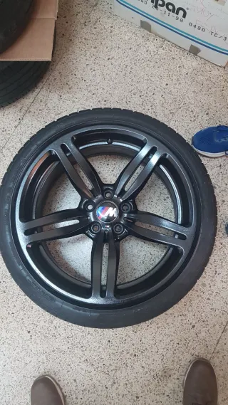 Vendo 1 Llanta Original BMW 19 pulgadas