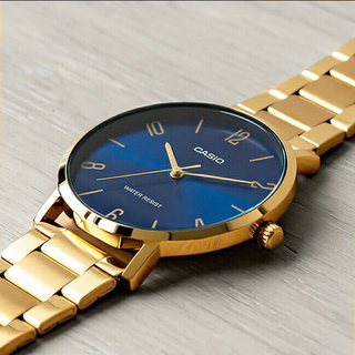 Orologio Casio blu e oro