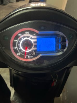 Moto Scooter SYM 125cc Automática