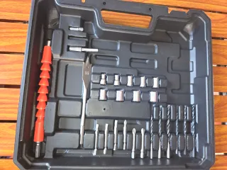 Taladro percutor 21V con 2 baterías