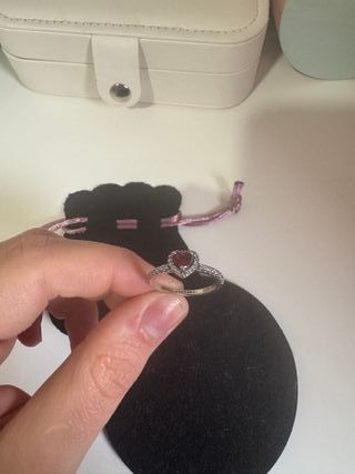 Conjunto plateado  corazón rojo brillantePlata 925