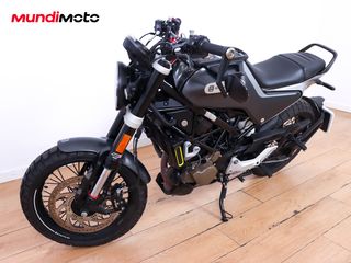 HUSQVARNA SVARTPILEN 125 ABS