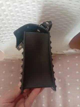 Borsetta Marc Ellis nera con borchie