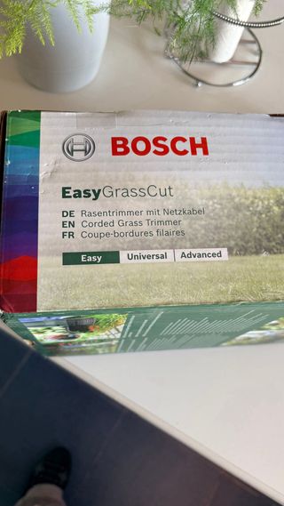 Cortabordes Bosch EasyGrassCut 23
