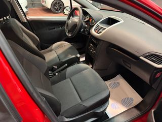 Peugeot 207 1.4 I 75CV 12 MESES DE GARANTIA