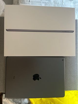 iPad 9 Gen + Apple Pencil + Funda Teclado