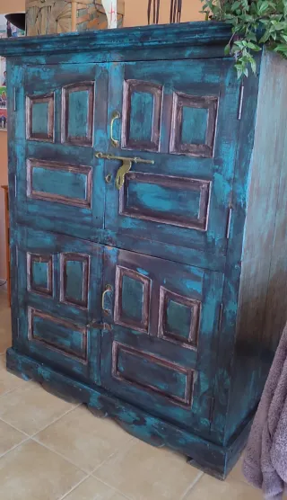 Armario indio antiguo de teca