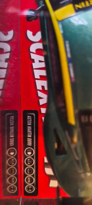 Aston Martin DBR9 Tecnitoys Scalextric