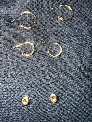 Pendientes Aro Uno de 50 Dorados