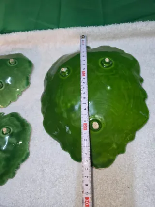 Platos decorativos hoja cerámica verde