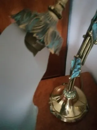 Lámparas de techo, mesitas y aplique de pared