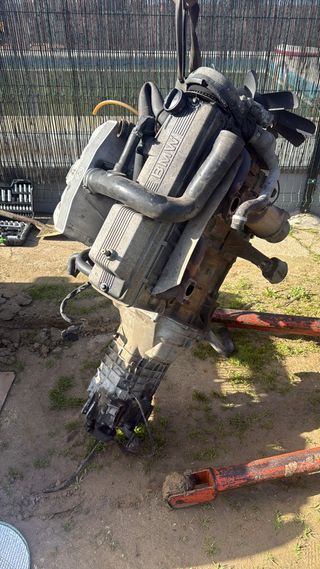 Motor 24d BMW e30