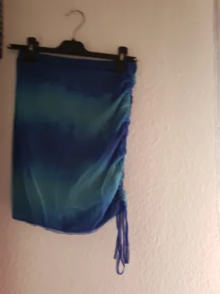 Conjunta playa tela finacfalda corta y top