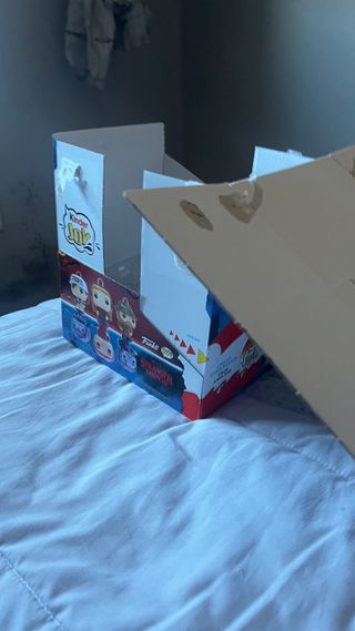 Caja Kinder Joy Stranger Things