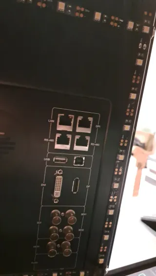 Monitor OLED Flanders Scientific DM250