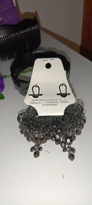 Abanico morado y accesorios