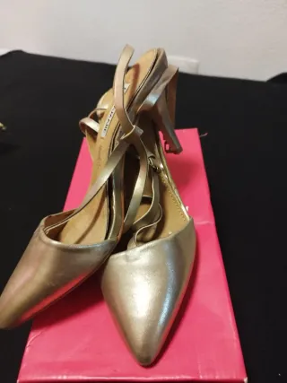 Sandalias doradas MARIAMARE