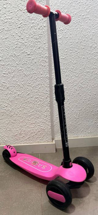 Patinete infantil ajustable ruedas led