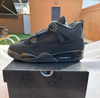 Air Jordan Retro 4 Black Cat (2025)