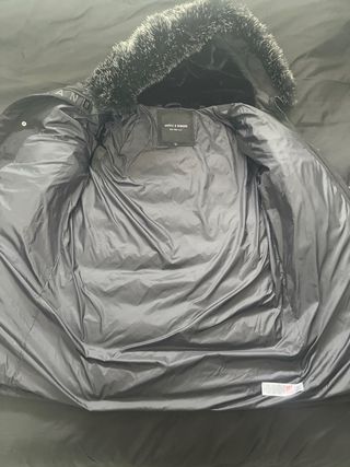 Chaqueta larga Supply & Demand negra