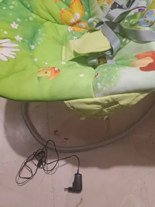 Hamaca para bebé con música y movimiento