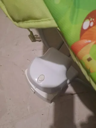 Hamaca para bebé con música y movimiento