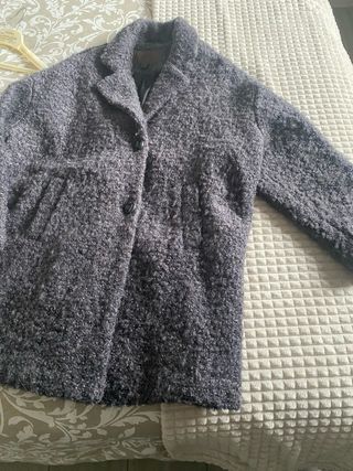 Abrigo gris Cortefiel