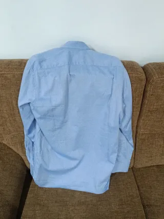 Camisa azul clara de Giovanni Galli.