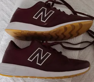 Zapatillas NEW BALANCE 420 burdeos TALLA 36
