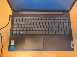 Portátil Lenovo Negro