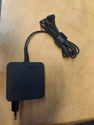 Portátil Lenovo Negro