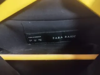 Elegante abrigo Zara negro