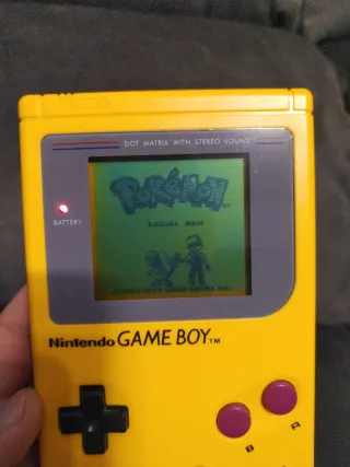 Nintendo Game Boy Amarillo