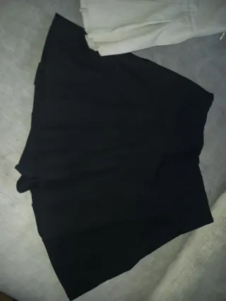 2 Minifaldas pantalón Zara grises
