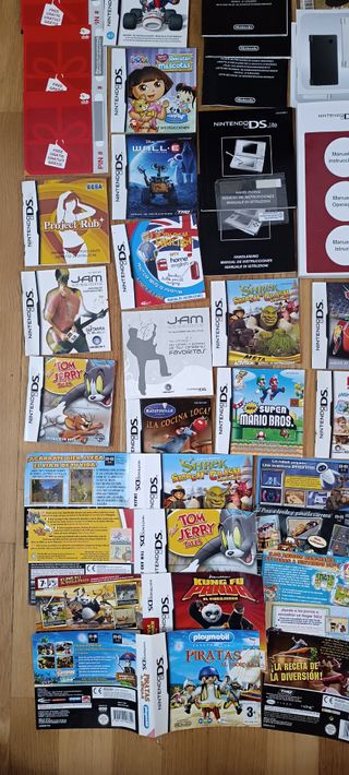 Lotto di giochi Nintendo DS + Manuali + Accessori