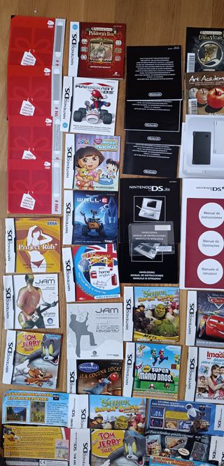 Lotto di giochi Nintendo DS + Manuali + Accessori