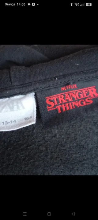 Sudadera Stranger Things Negra