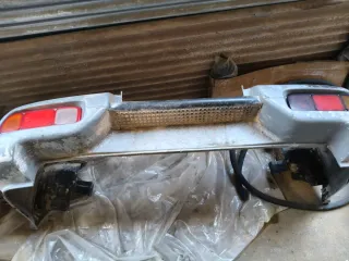 Nissan Terrano 2 Faros y Pilotos