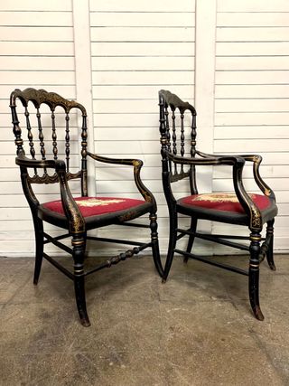 Pareja de sillas antiguas madera y tela