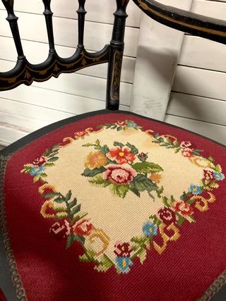 Pareja de sillas antiguas madera y tela