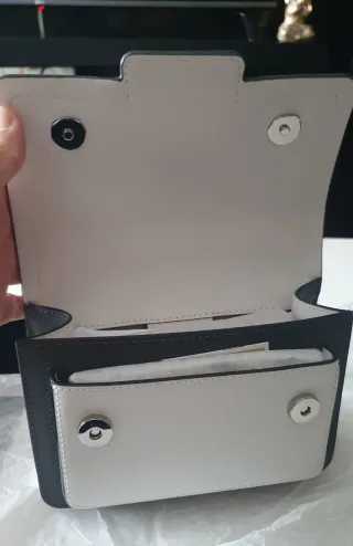 Bolso Michael Kors Piel Gris y Blanco