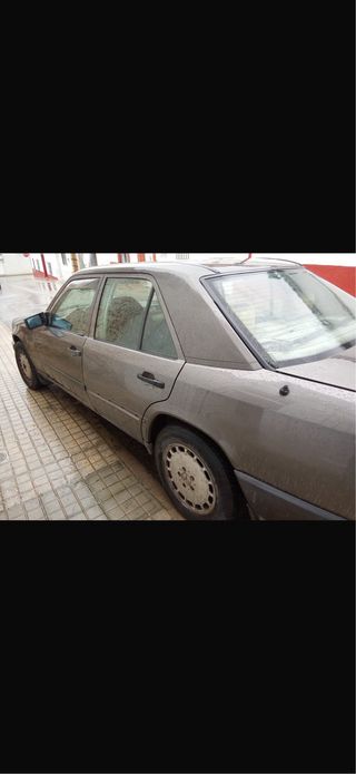 Mercedes-Benz 300d 1987