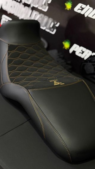 TAPIZADO PERSONALIZADO VOGE 900