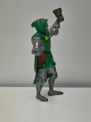 Figura pvc Dr. Doom Marvel. Comic Spain