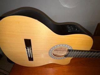 Guitarra Clásica Admira Sara EC
