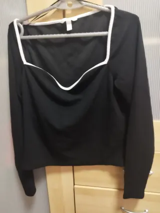 Jersey H&M Negro Cuello Cuadrado