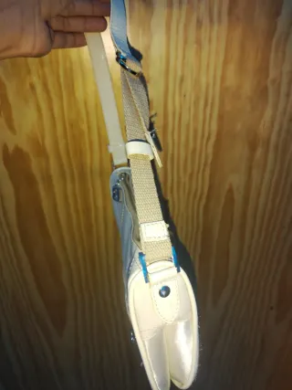 Bolso de fiesta beige y plateado