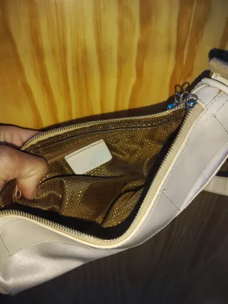 Bolso de fiesta beige y plateado