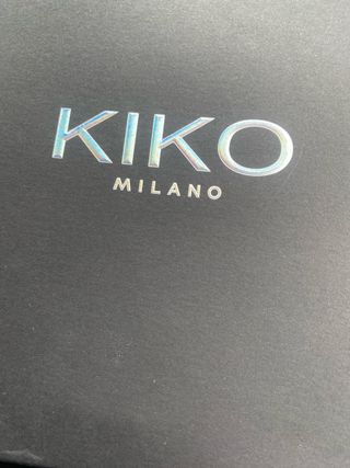Caja de maquillaje Kiko Milano nuevo