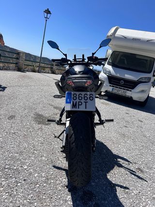 Yamaha Tracer 700 Negra